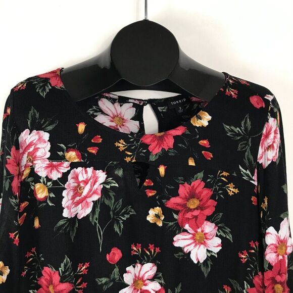 Torrid Babydoll Gauze Keyhole Front Tunic Top Women's Plus 3/3X Black Floral - Picture 2 of 13